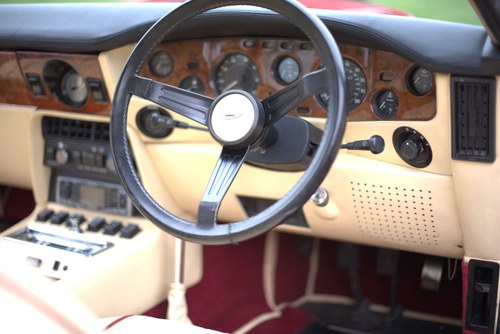 1985 Aston Martin V8 Vantage - 8