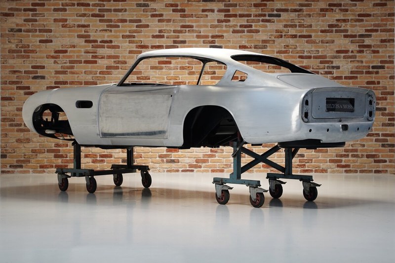 1967 Aston Martin DB6 - 2 1967 Aston Martin DB6 - 2