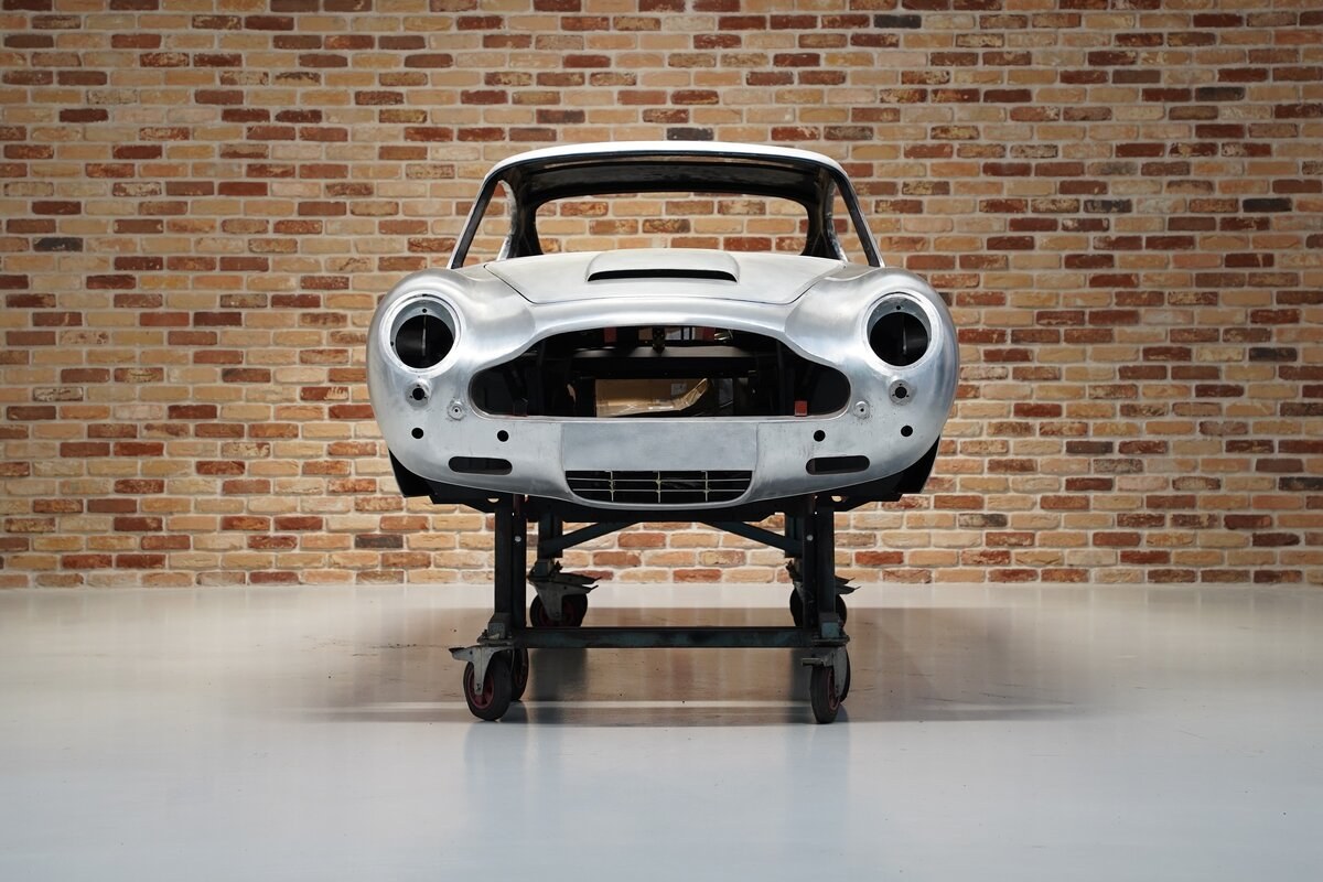 1967 Aston Martin DB6 Restoration, foto 7