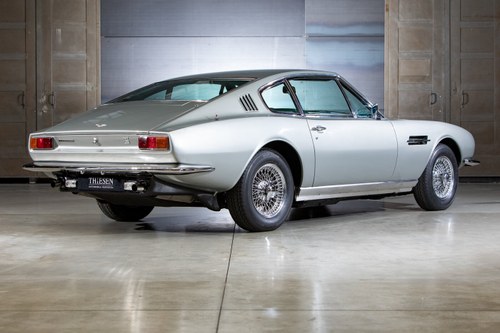 1970 Aston Martin DBS - 6