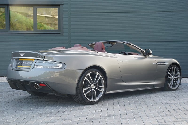 2011 Aston Martin DBS - 4