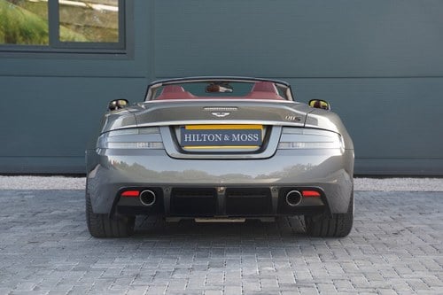 2011 Aston Martin DBS - 8