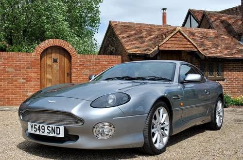 2001 Aston Martin DB7 Vantage  Estimate £25-£30,000  In vendita all'asta