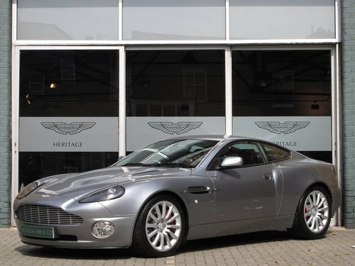 2001 Aston Martin Vanquish In vendita