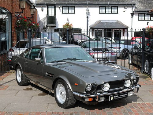 Aston Martin V8 Saloon with X Pack Specification Engine  In vendita