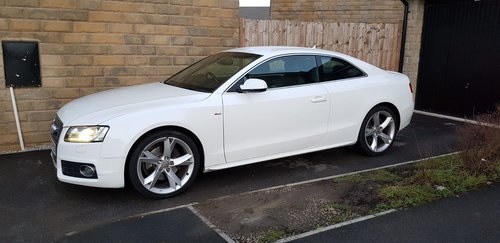2009 Audi A5 Coupe 2.7 TDI Special Edition White For Sale