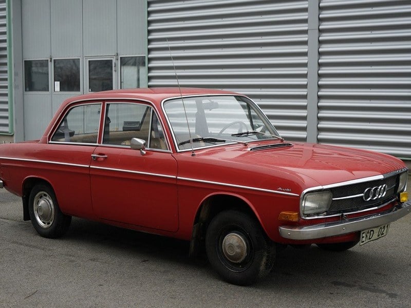 Audi 60 rustfree car in first paint, project