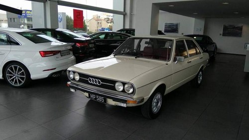 Here is my Audi 80GL 1974 1.5 in showr SOLD