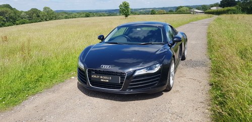 2010 AUDI R8 MANUAL COUPE - WITH A FULL AUDI SERVICE HISTORY  For Sale