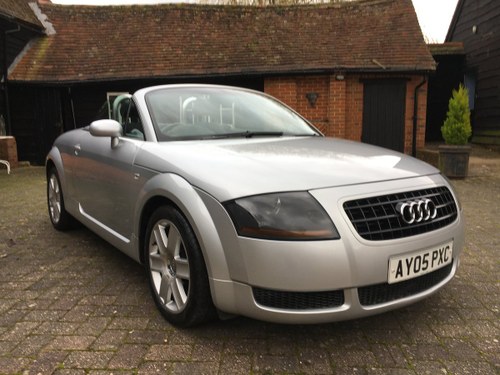 2005 stunning low mileage  rare  geniune car new mot and service  For Sale