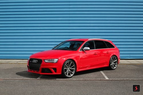 2013 Stunning Audi RS4 For Sale