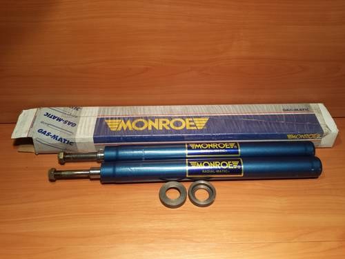 Set of two brand-new Shock Absorbers for Audi (1972-1991) For Sale