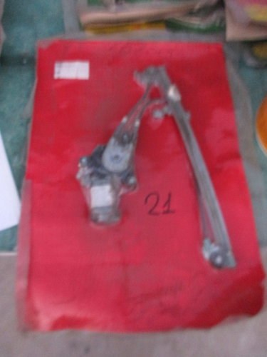 Window lift mechanism for front doors Audi 100 À venda