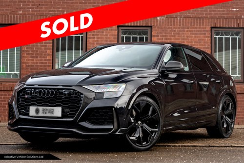 2020 Physically Available Audi RS Q8 Carbon Black - Pan Roof For Sale
