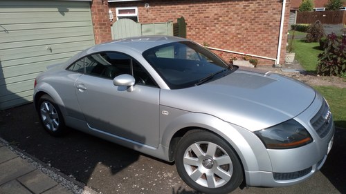 2005 2 Lady owner Audi TT coupe For Sale
