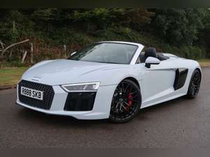 2016 Audi R8 5.2 FSI V10 Spyder S Tronic £12,000 extras For Sale (picture 1 of 9)