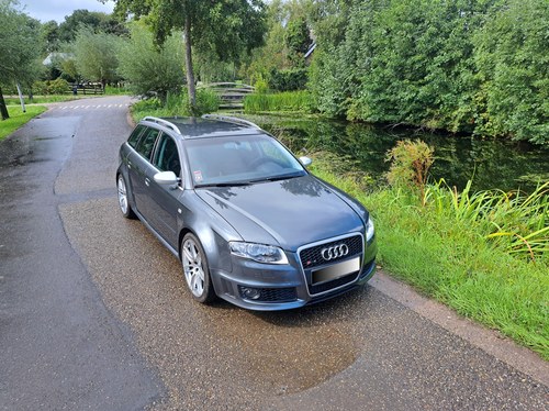 2007 Audi RS4 Avant LHD First owner; fully original; dealer serv Kaufen Bei