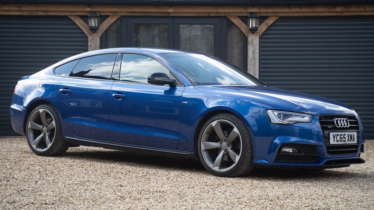 2015 Audi A5 Blue semi automatic 7 speed Right Hand Drive in Richmond 2015 Audi A5 Blue semi automatic 7 speed Right Hand Drive in Richmond