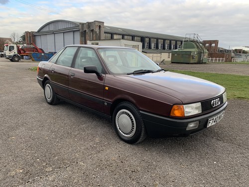 1987 Audi 80 1.8 B3. F reg. 86,000 miles One family owner. In vendita