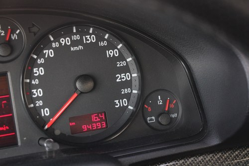 2001 Audi RS4 - 8