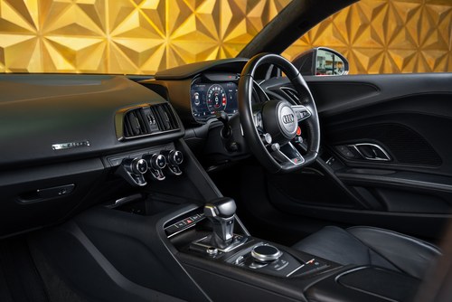 2016 Audi R8 - 9