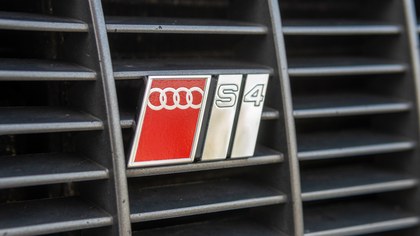 2000 Audi S4