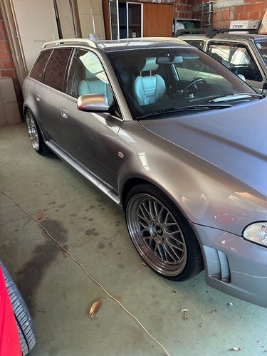 2000 Audi RS4 B5