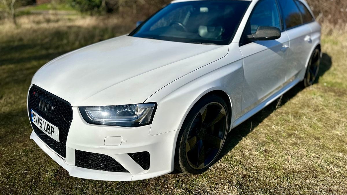 2015 Audi RS4 Weiß Automatik, 7+ Gänge Rechtslenker in Vereinigtes ...
