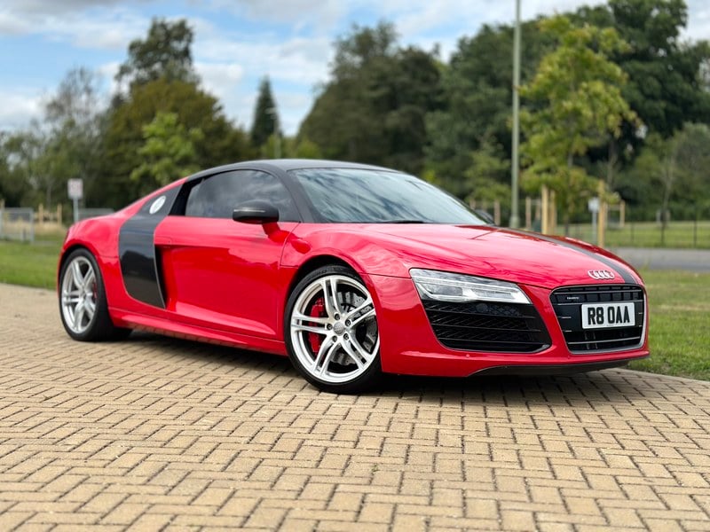 Rapid Classics: Eine Suche. Alle Oldtimer. 9 » Rapid Classics: Eine Suche. Alle Oldtimer. 2013 Audi R8 V10