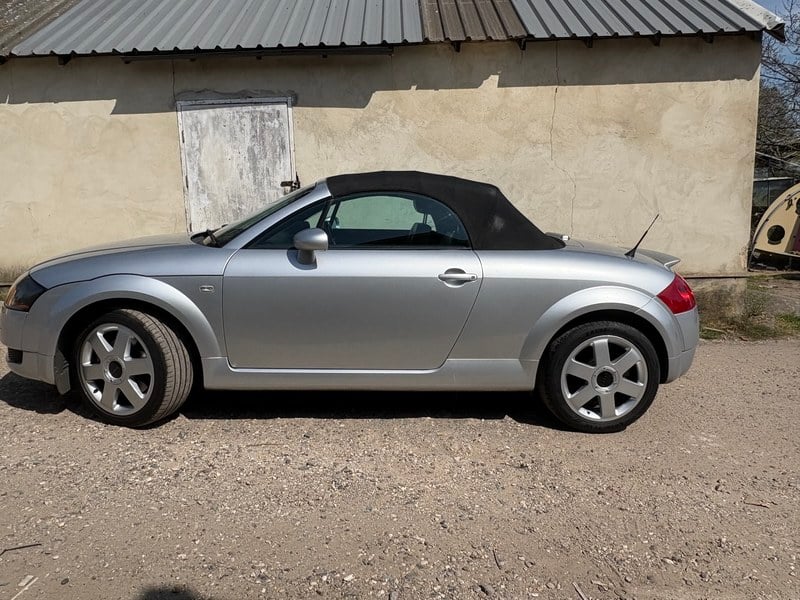 Rapid Classics: Eine Suche. Alle Oldtimer. 22 » Rapid Classics: Eine Suche. Alle Oldtimer. 2000 Audi TT roadster 225 bhp Quattro