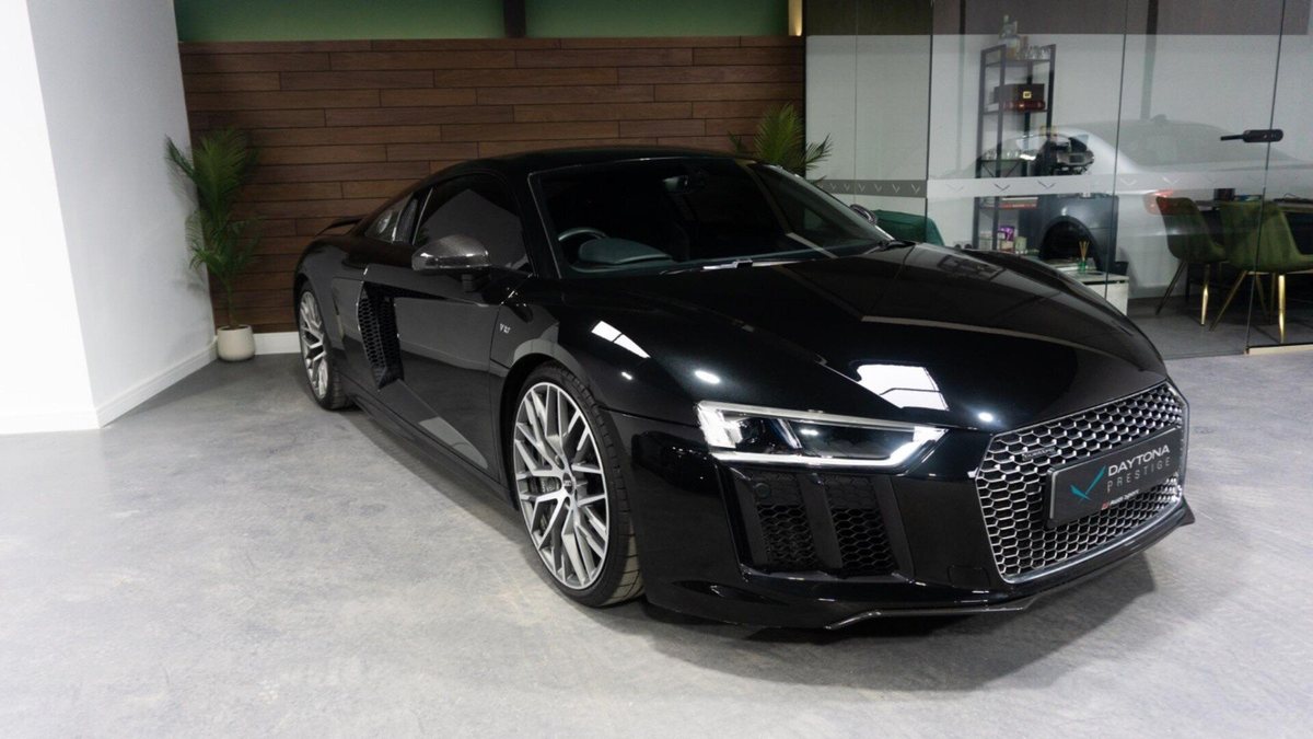 17 Audi R8 2017 Audi R8 Schwarz Automatik, 7+ Gänge in Vereinigtes Königreich ...