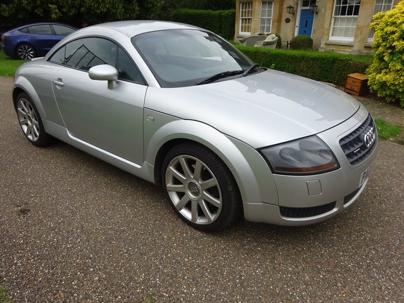 2003 Audi TT Quattro (225HP) Turbo.