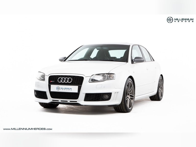 AUDI B7 RS4 WHITE EDITION // WHITE EDITION 1 OF 70