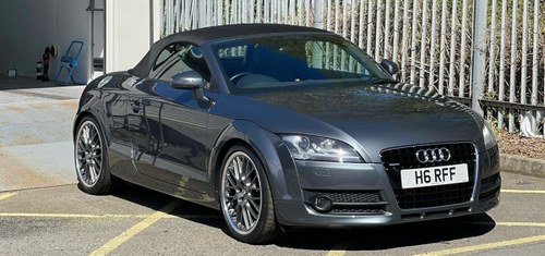 Audi TT Roadster 3.2 quattro S Tronic