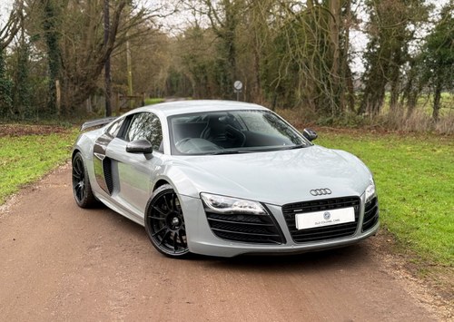 2011 Audi R8 V10 - Manual - Supercharged A vendre