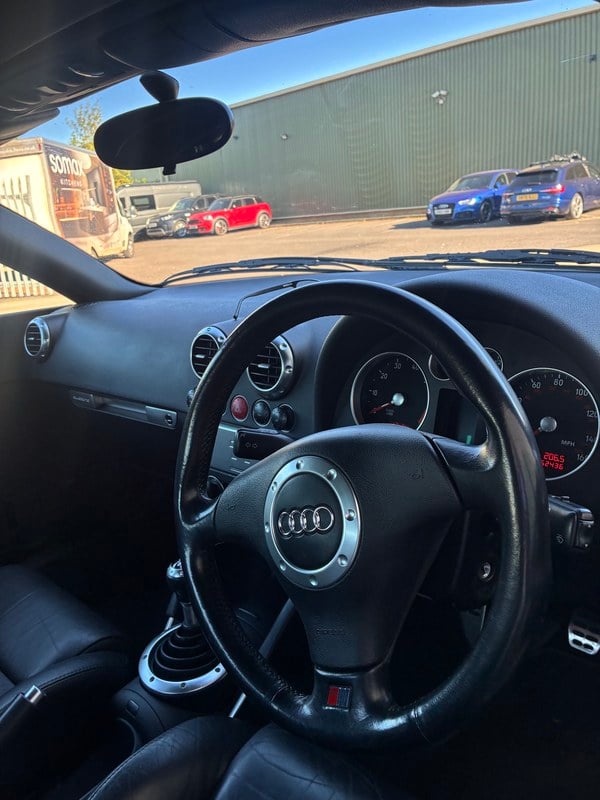2000 Audi TT - 1 2000 Audi TT - 1