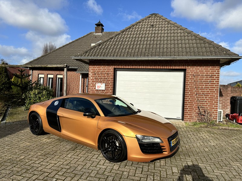 2009 Audi R8 - 1 2009 Audi R8 - 1