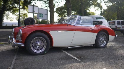 EXCEPTIONAL AUSTIN HEALEY 3000 MK III PHASE 2 LOW MILES