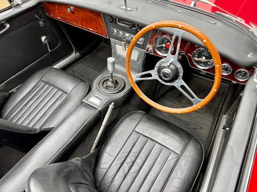 1965 Austin Healey 3000 - 9