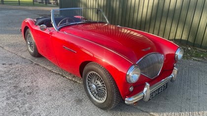 A Lovely Healey 100/4 with M Upgrades!