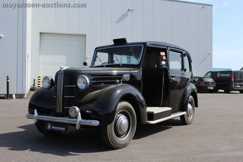 1952 Moyersoen Online Auctions - Austin FX3 For Sale by Auction