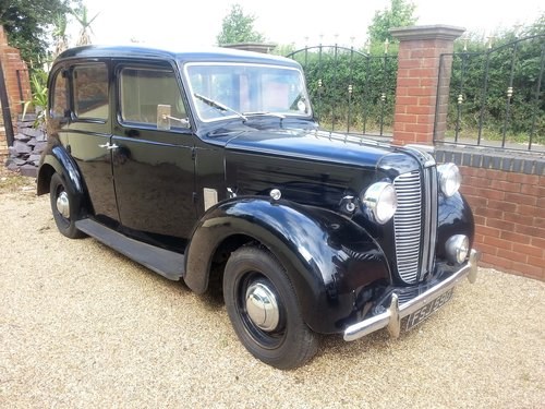 1951 Lovely Austin Hire car version of the London Taxi For Sale
