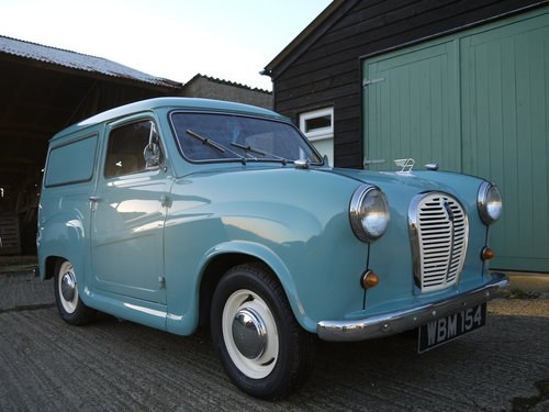 1958 AUSTIN A35 COUNTRYMAN - OUTSTANDING AND FULLY RESTORED !! For Sale