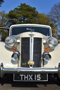 1948 Austin 16 Bs1 finished in Old English White For Sale