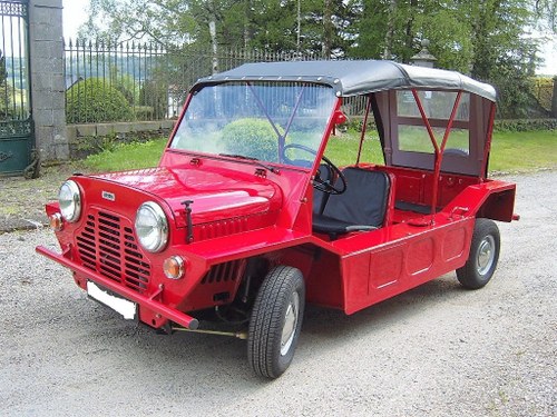 Austin Moke 1966 LHD  France with all her numbers. In vendita