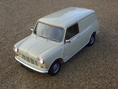 1983 Mini Van – Totally Restored to Original Specification VERKOCHT
