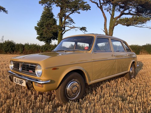 1975 Austin Maxi 1750 HL (twin SU carb) Harvest Gold For Sale