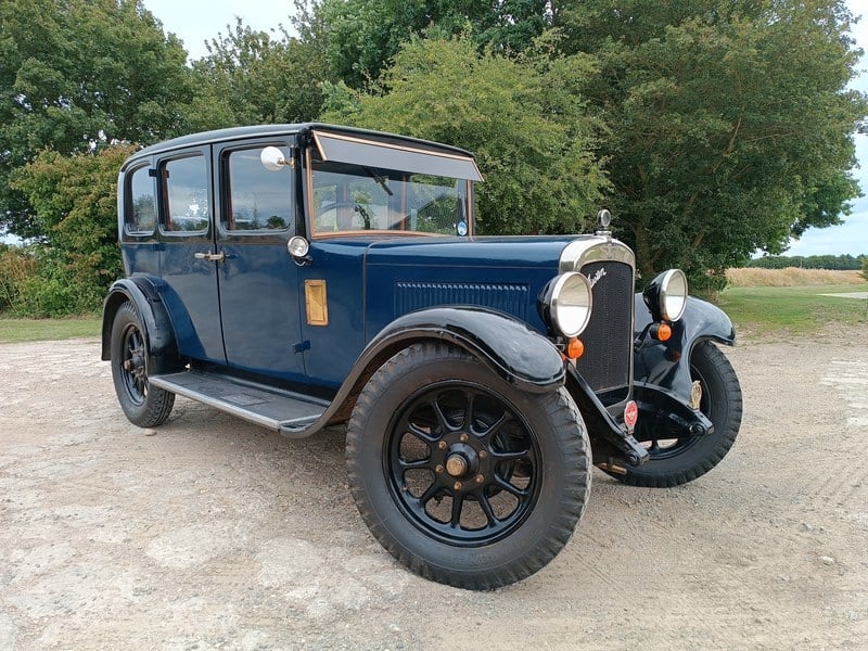 Austin 12 Burnham Saloon