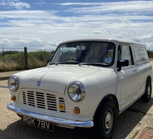 1980 Austin Mini Van 95L May px Harley Davidson