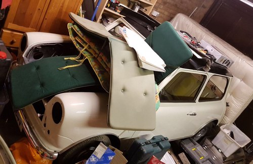 Classic Austin Mini 1000